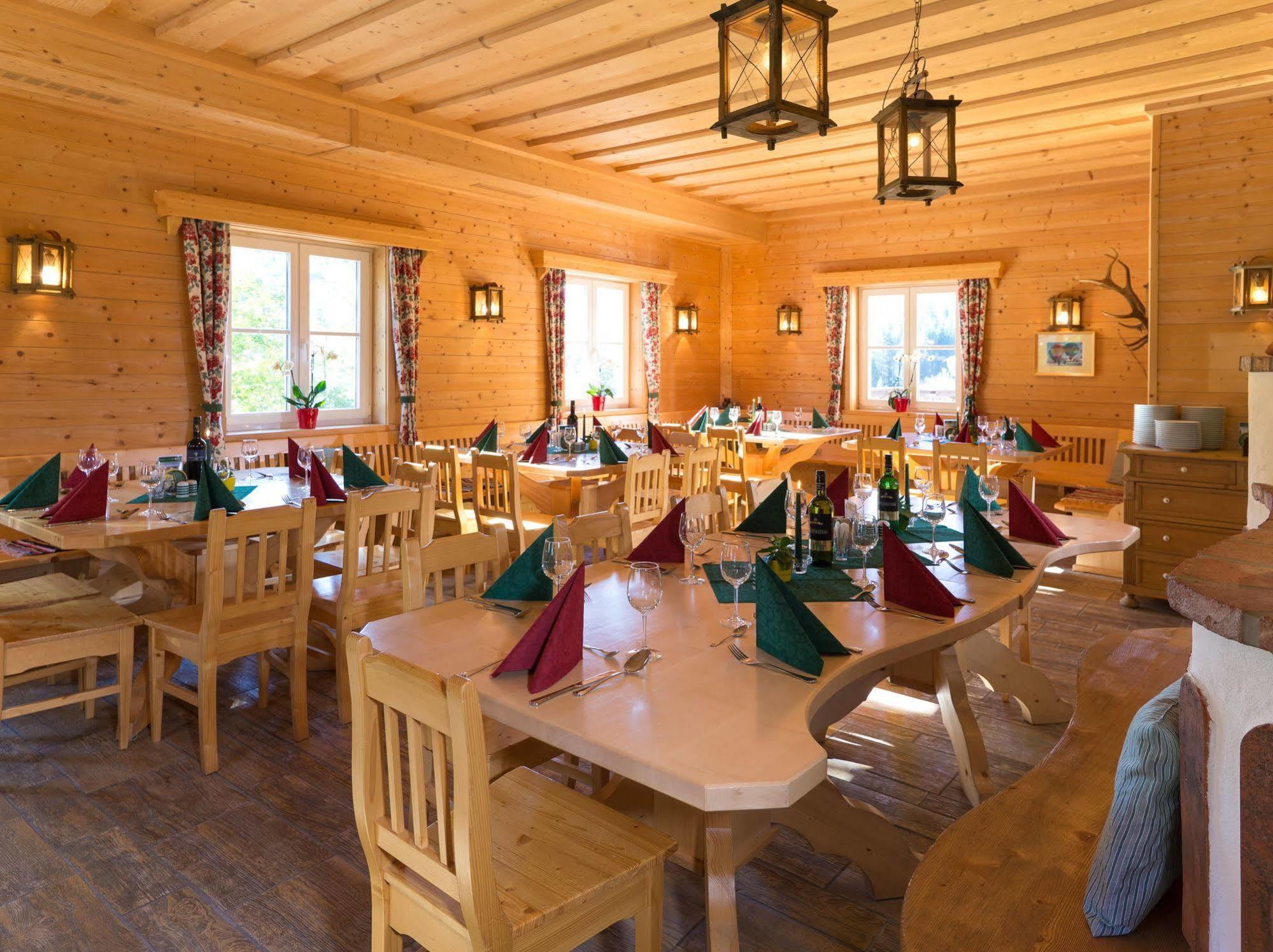 Alpenparks Hagan Lodge อัลท์เอาส์เซ ภายนอก รูปภาพ